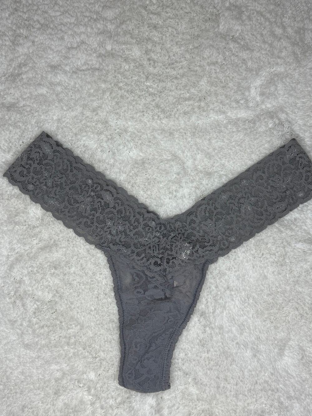 Victoria’s Secret Gray Floral Lace Thong One Size Y2K New with tags